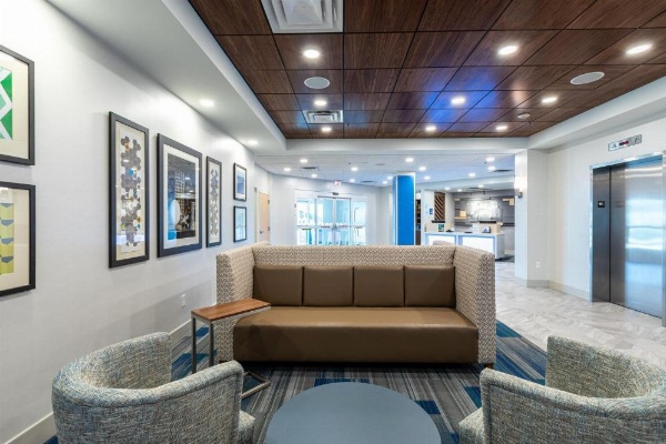 Holiday Inn Express & Suites Asheville Downtown, an IHG Hotel image 9